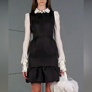 Oscar de la Renta Elegant Black Midi Dress